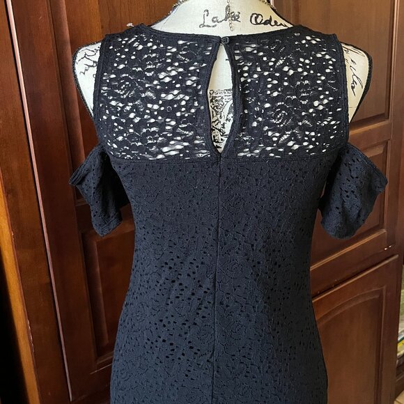 Hollister Cold-Shoulder Stretchy Lace Dress Black Medium - Picture 4 of 5